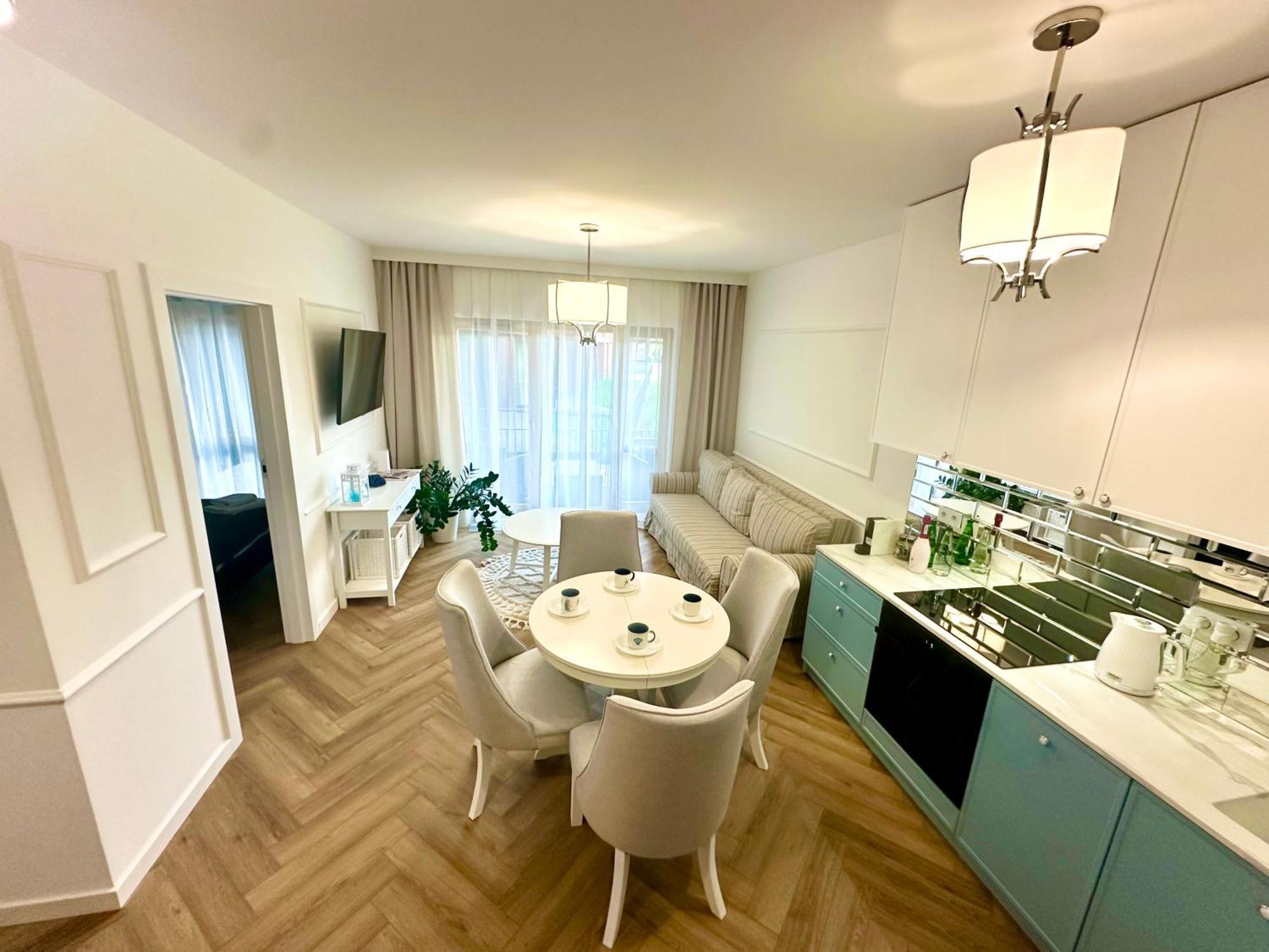 Huoneisto Hampton Apartament By Sienna Grobla Str. Gdańsk